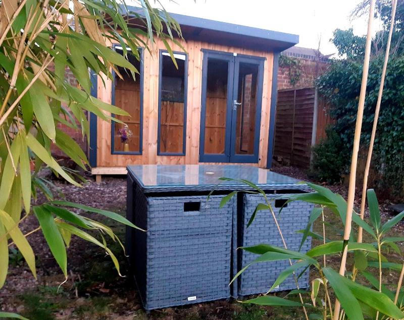 Beautifully Furnished House Summer House - image 46