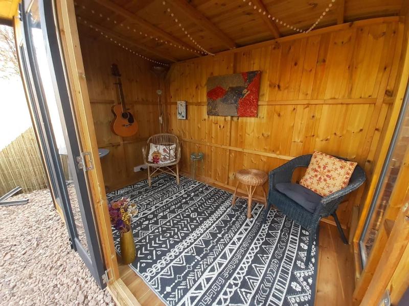 Beautifully Furnished House Summer House - image 1