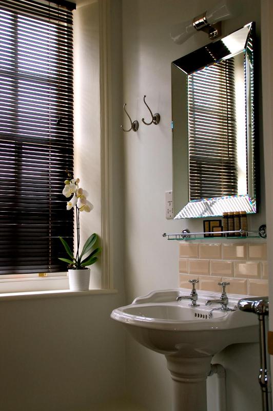 Superior Double Room image 3