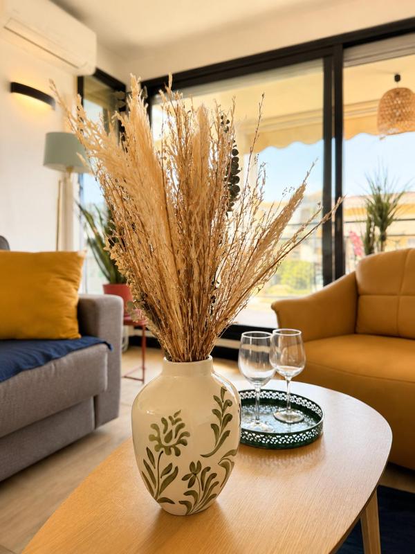 Home Riviera - One-Bedroom Apartment Near Beach - image 6