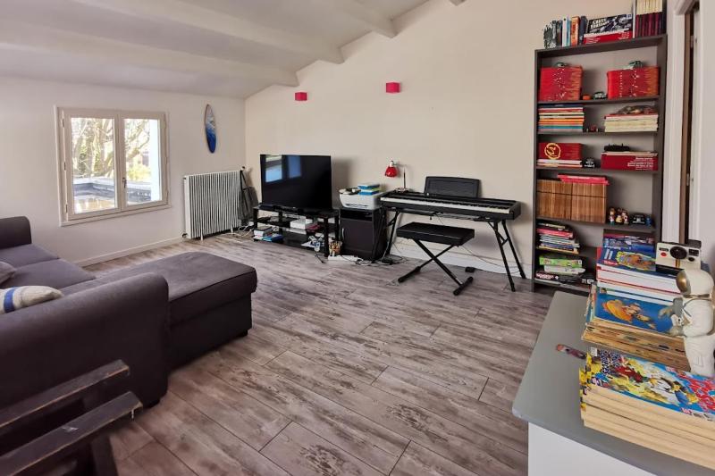 House for 11 people with a pool in La Rochelle - image 5