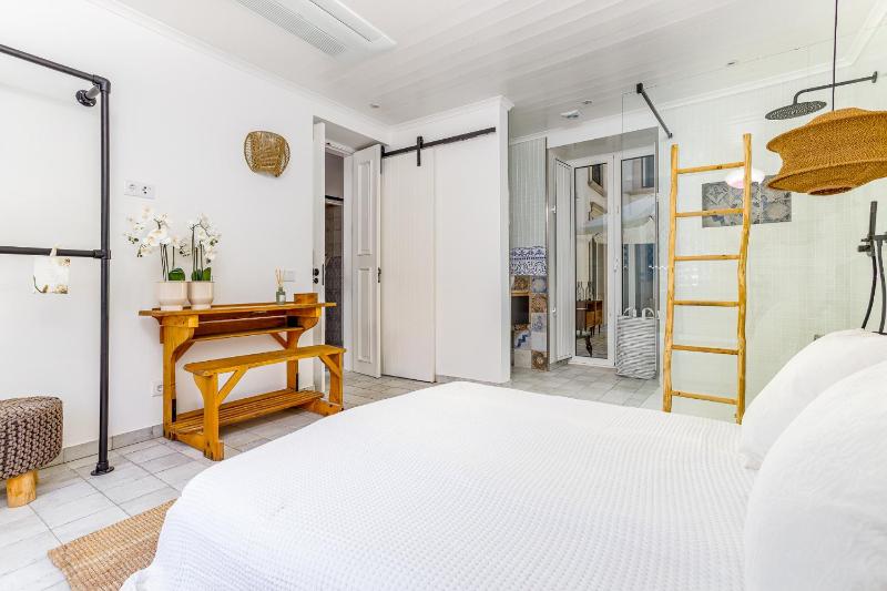 TaviraBliss Garden Apartment - image 6