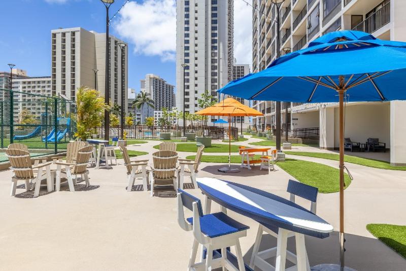 High Rise Ocean View Waikiki Condo FREE Parking & Wi-Fi - image 15