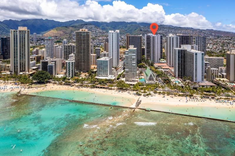 High Rise Ocean View Waikiki Condo FREE Parking & Wi-Fi - image 16