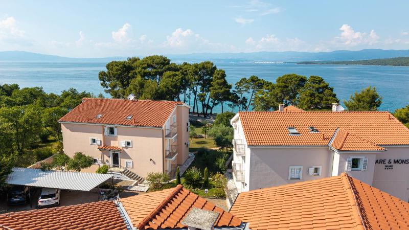 Mare & Mons Seafront Apartments - image 15