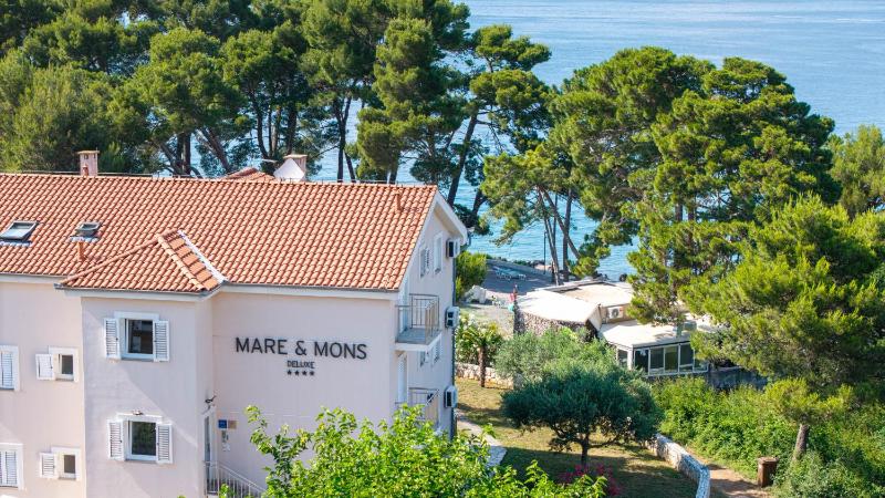 Mare & Mons Seafront Apartments - image 36