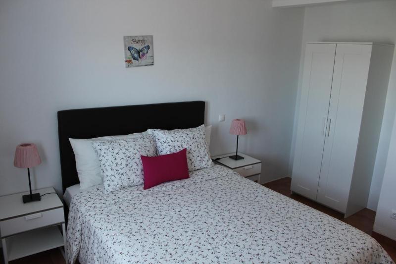 Two-Bedroom House image 4