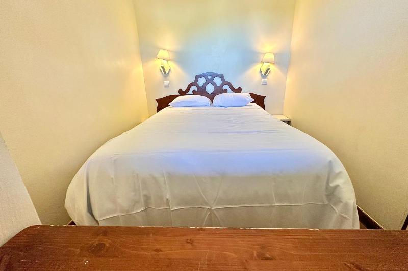 Apartment with a balcony in Deauville - image 9