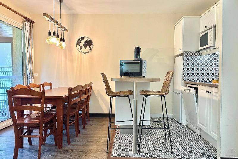 Apartment with a balcony in Deauville - image 8