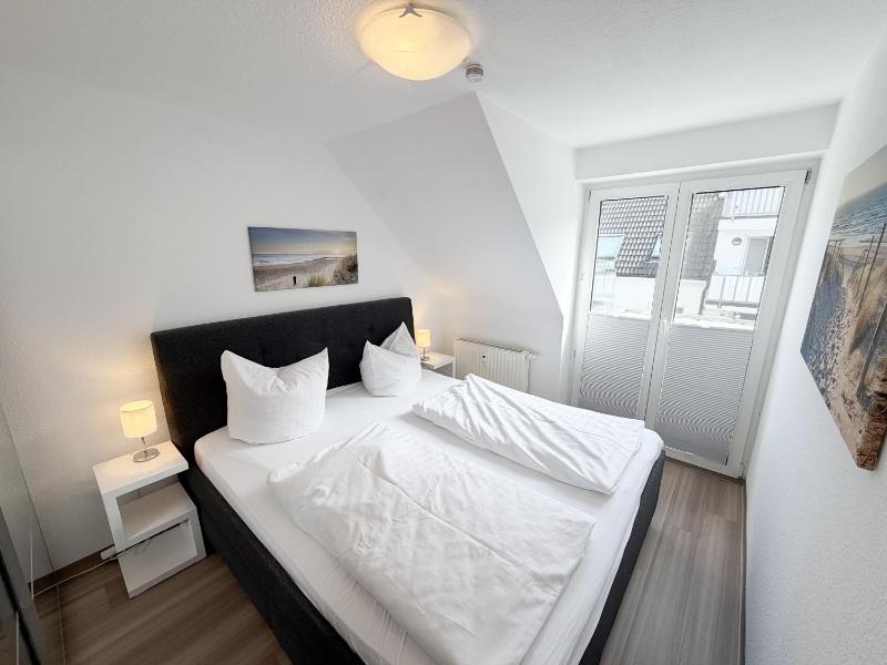 Ferienwohnung Strandmöwe mit Balkon - image 13