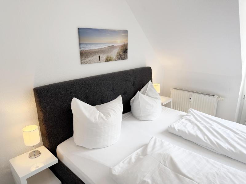 Ferienwohnung Strandmöwe mit Balkon - image 6