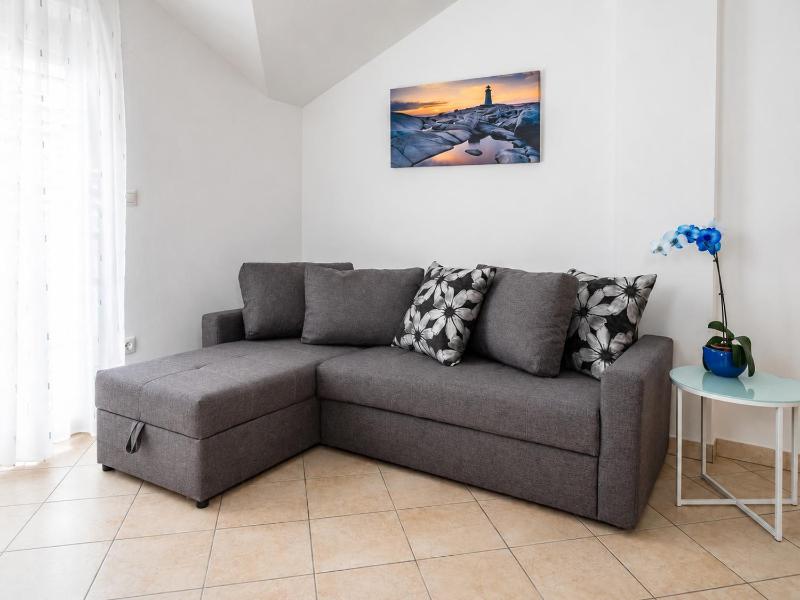 Mare & Mons Seafront Apartments - image 47