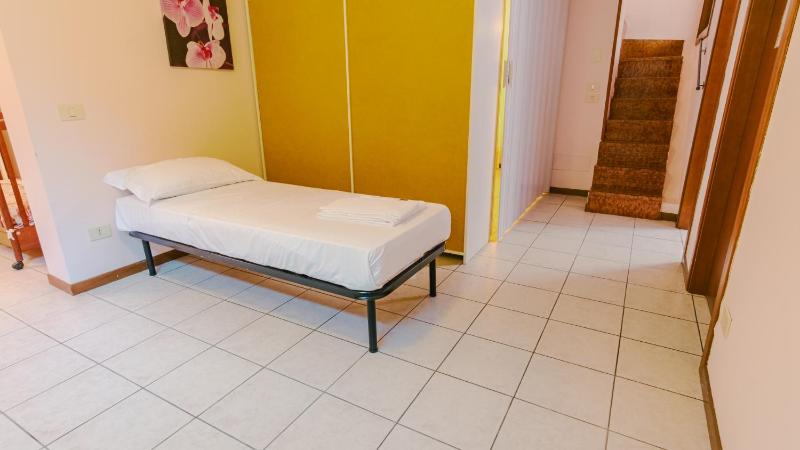 Colombare Suite - image 20