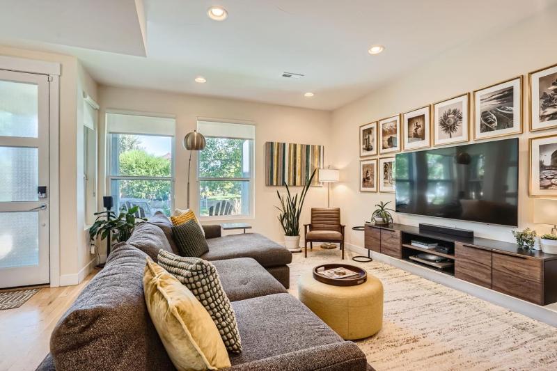 NEW BUILD Pet Friendly I Highlands I RiNo I Dwntwn - image 16