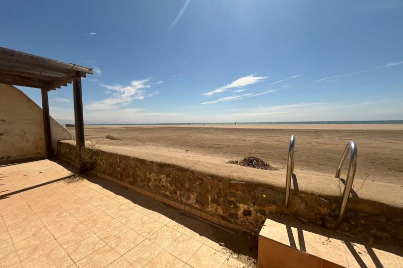 House in front of the sea and nature of Fleury - image 1