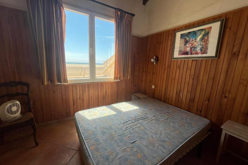 House in front of the sea and nature of Fleury - image 9
