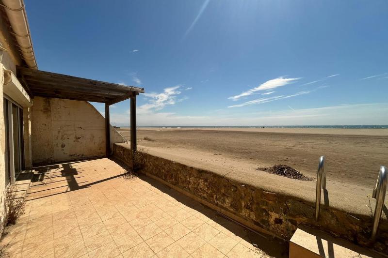 House in front of the sea and nature of Fleury - image 12