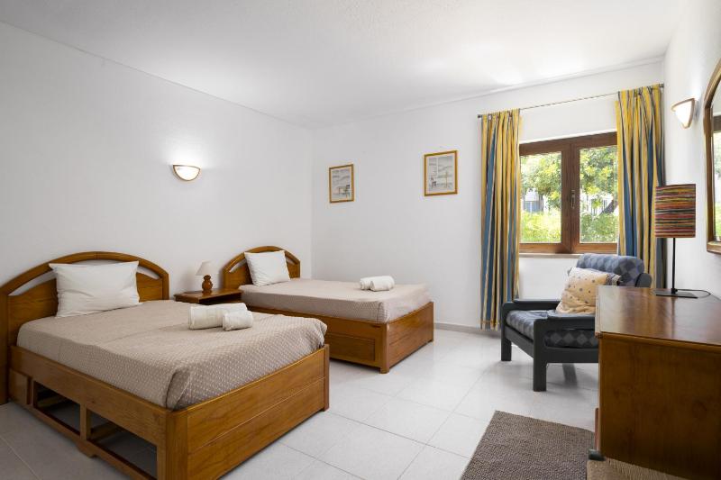 Casal das Alfarrobeiras by Hdproperties - image 6