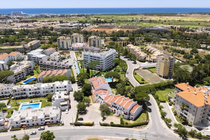 Casal das Alfarrobeiras by Hdproperties - image 17