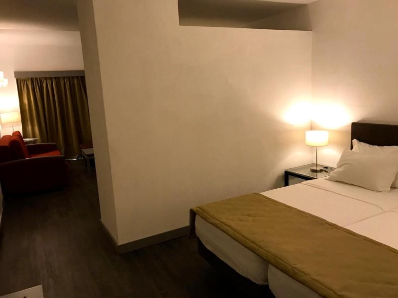 Junior Suite with Garden View image 4
