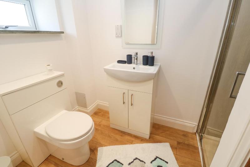 Gews Farm Lodge - image 6