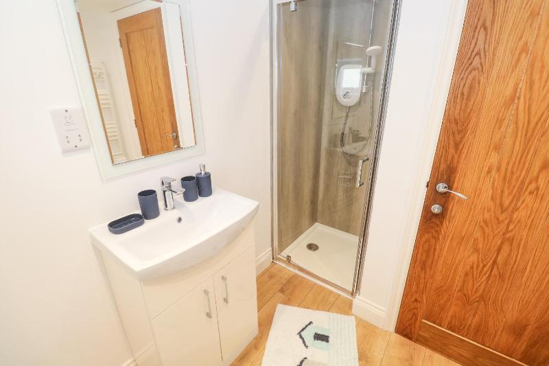 Gews Farm Lodge - image 7