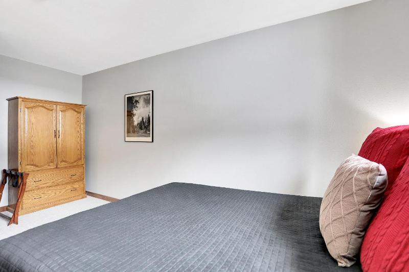 Promontory 18 - image 41