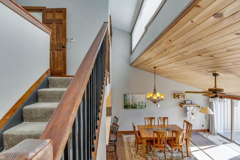 Promontory 18 - image 7