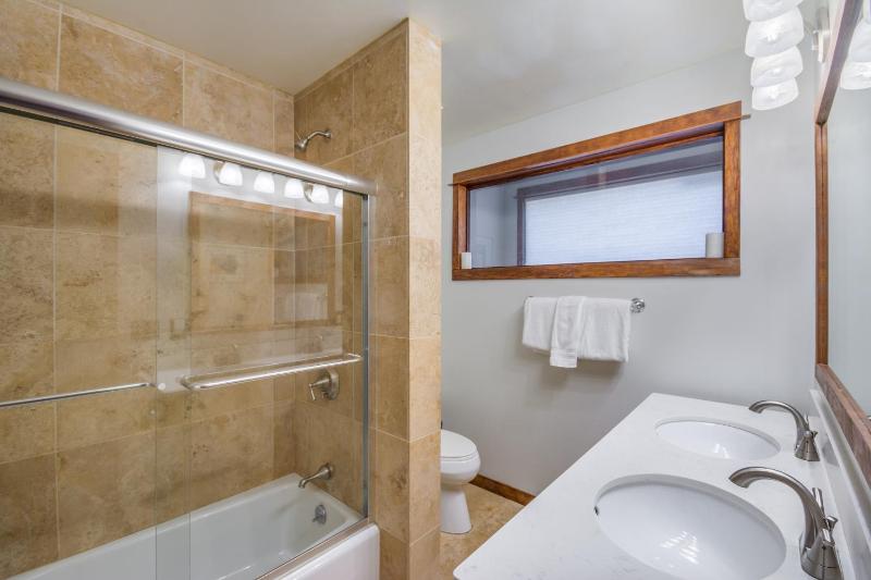 Promontory 18 - image 40