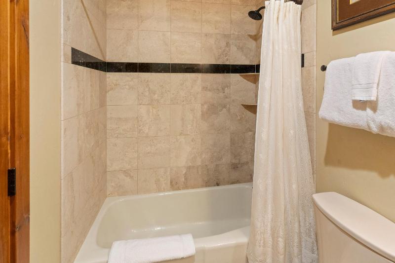 La Casa #20 - image 36