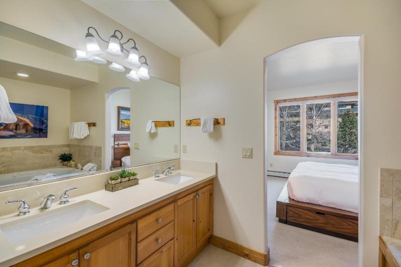 Waterstone Townhome 23 - image 3