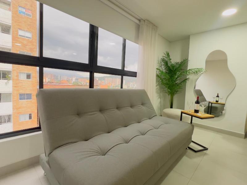 Suite de lujo cama king con AC - image 14