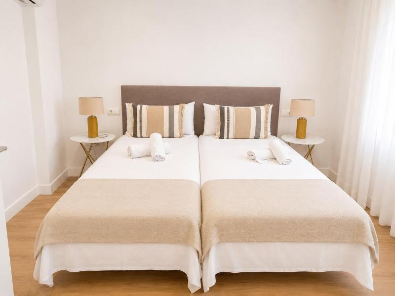 Unisierra Suite Apartments - image 42