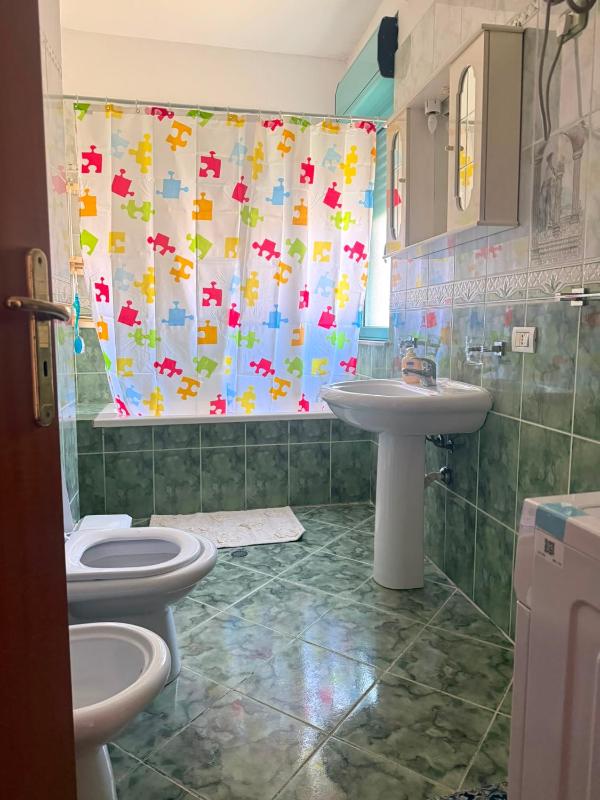 Sea View Apartment - image 8