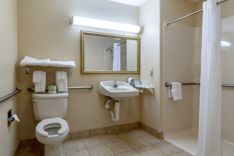 King Room - Mobility Access/Non-Smoking image 3
