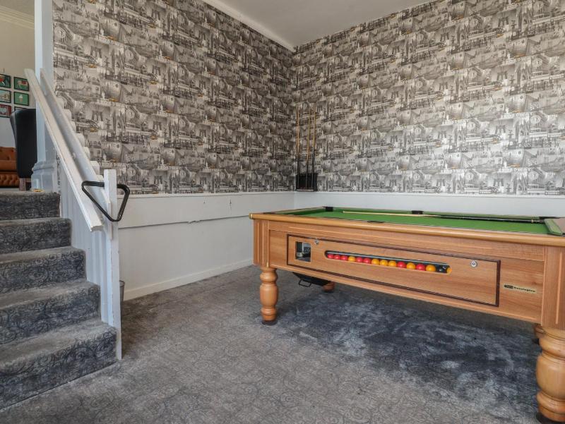 Luxury Winter Gardens Apartment 1 - image 18