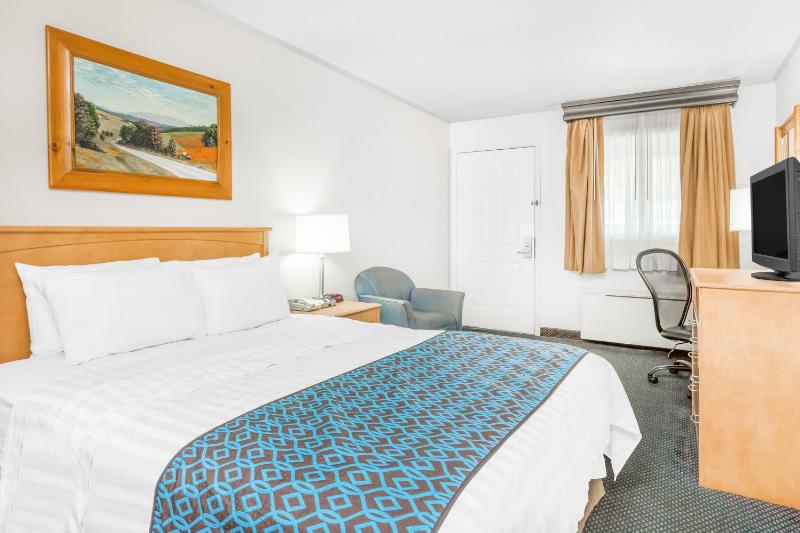 Queen Room image 1