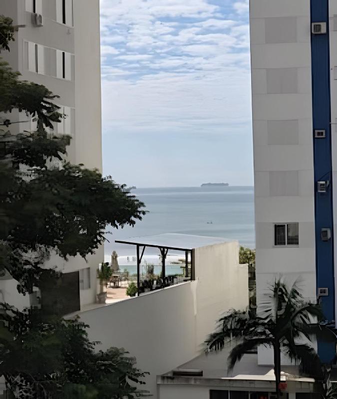 Moderno & Central: 70m do Mar + Garagem Privativa - image 5