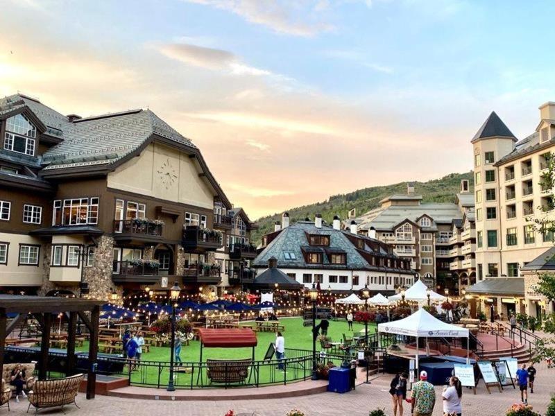 Strawberry Park Luxurious Condos Directly on the Slopes Next to Chairlift condo - image 15