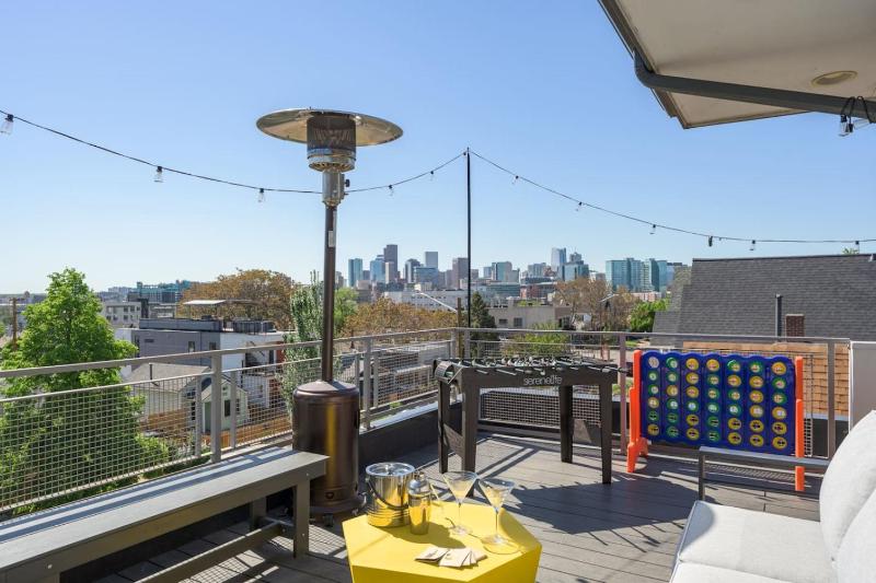 Elevation Haus LoHi City Views Hot Tub - image 13