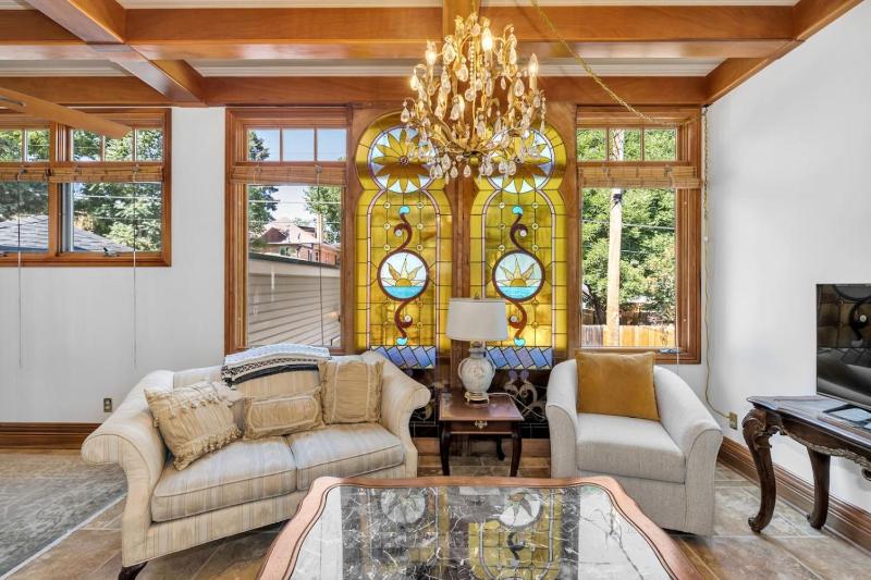 Historic Cap Hill Gem Prime Location I Walkable - image 9