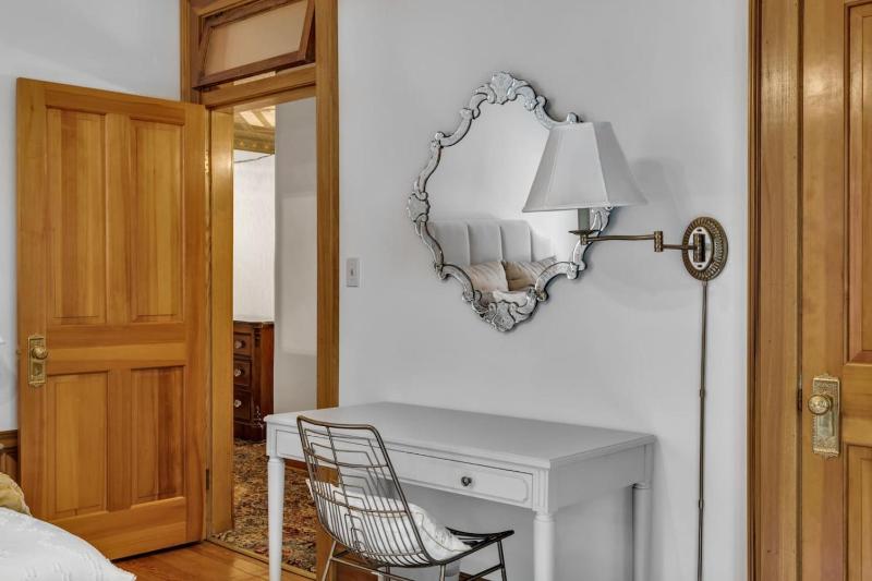 Historic Cap Hill Gem Prime Location I Walkable - image 36
