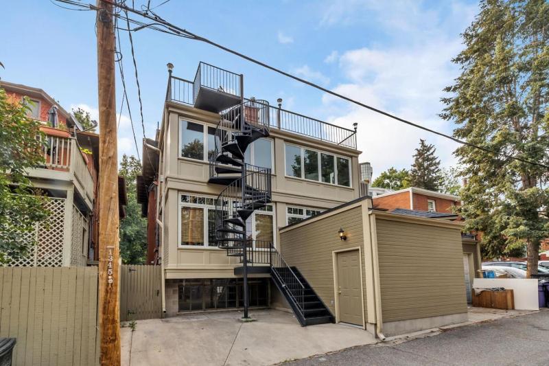 Historic Cap Hill Gem Prime Location I Walkable - image 11