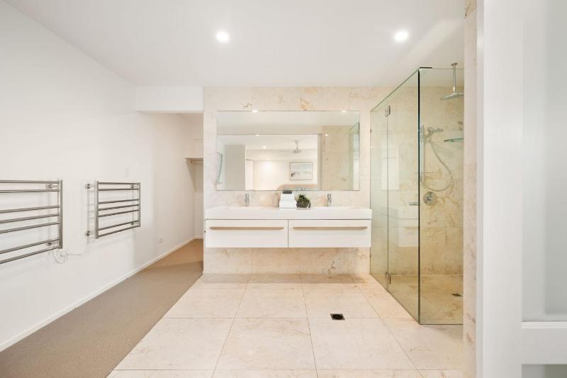 9 Depper Street - Large Residence Entire 6 Bed House - image 15