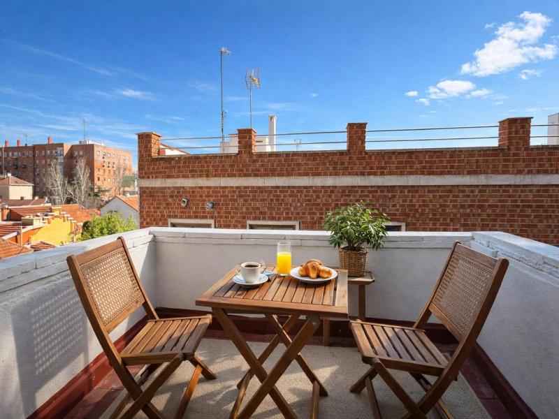 Flat near Metro Madrid - image 5