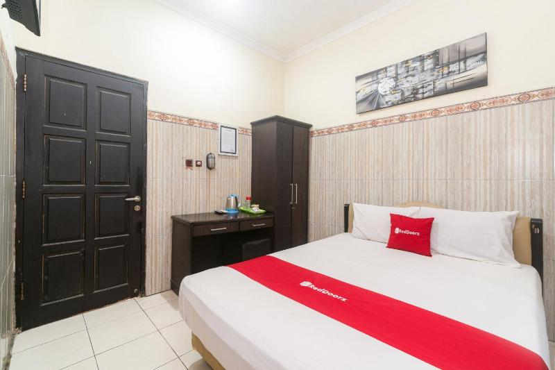 RedDoorz at Wisma Thamrin Suncity Mall Sidoarjo - image 14