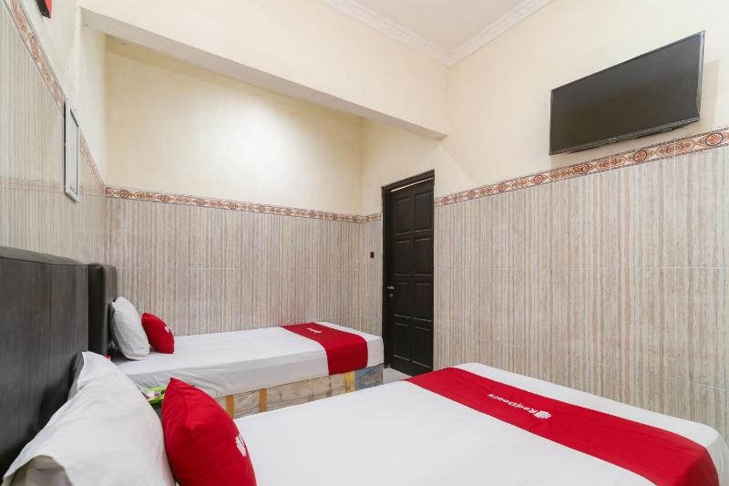 RedDoorz at Wisma Thamrin Suncity Mall Sidoarjo - image 15