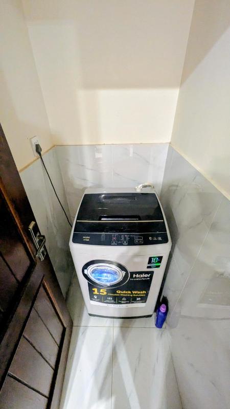 Luxury Apartment site parking self check-in - image 9
