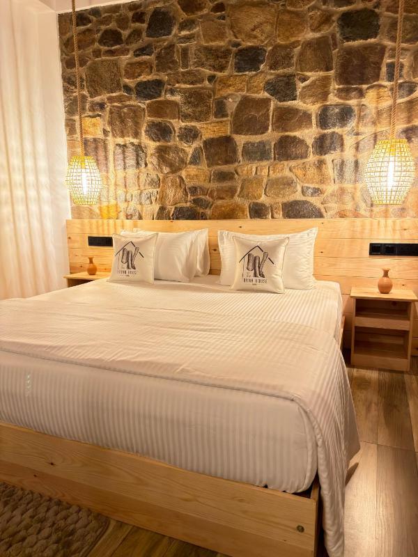 The Trunk House - image 38