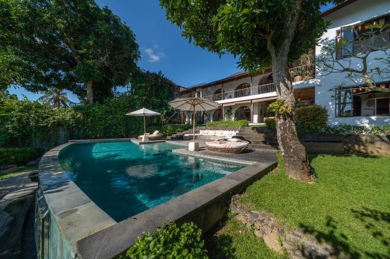 Rimba Villas - Luxury Lush Estate in Canggu - image 11